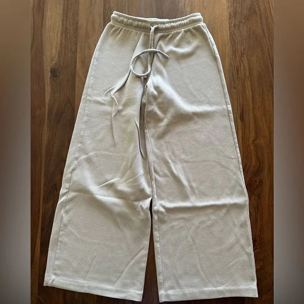Zara Wide-Leg Cream Pants